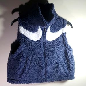 Nike Sportswear Swoosh Sherpa vest